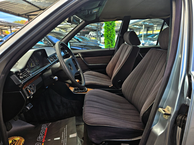 Mercedes-Benz E 260 ГАЗ/CLIMATIC/5 СКОРОСТИ - автомобили, коли, обяви за нови и употребявани 13