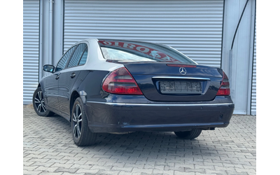 mercedes-benz-e-270 - 5