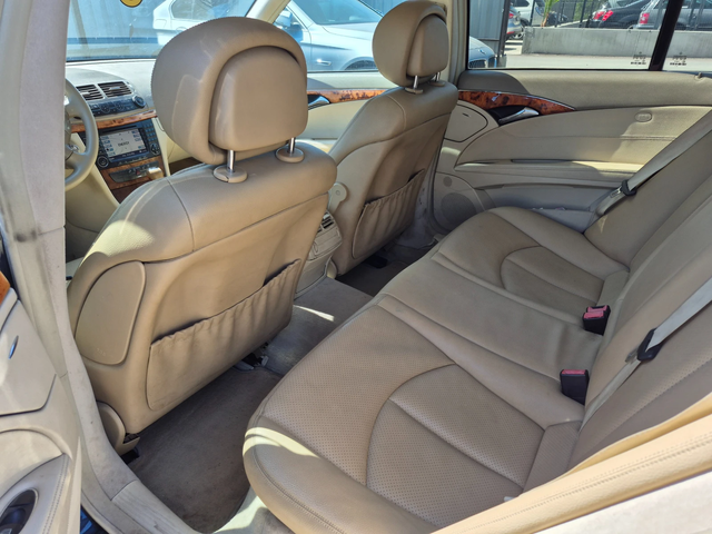 Mercedes-Benz E E - автомобили, коли, обяви за нови и употребявани 10