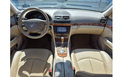 Mercedes-Benz E E - автомобили, коли, обяви за нови и употребявани 12