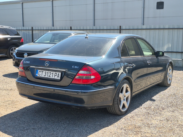 Mercedes-Benz E E - автомобили, коли, обяви за нови и употребявани 5