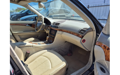 Mercedes-Benz E E - автомобили, коли, обяви за нови и употребявани 8