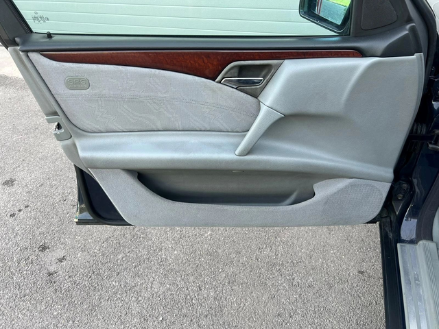 Mercedes-Benz E 290 - автомобили, коли, обяви за нови и употребявани 7