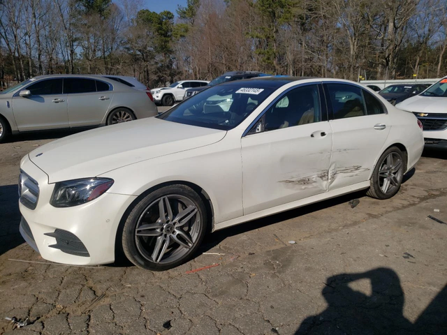 Mercedes-Benz E 300 AMG* BURMESTER* KEYLESS* АВТО КРЕДИТ - автомобили, коли, обяви за нови и употребявани 1