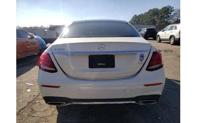 mercedes-benz-e-300 - 5