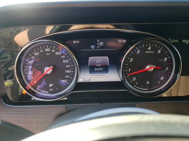 Mercedes-Benz E 300 AMG* BURMESTER* KEYLESS* АВТО КРЕДИТ - автомобили, коли, обяви за нови и употребявани 8