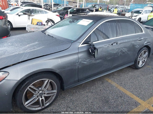 Mercedes-Benz E 300 2.0L I-4 DI, DOHC, VVT, TURBO, 241HP Rear Wheel Drive - автомобили, коли, обяви за нови и употребявани 5