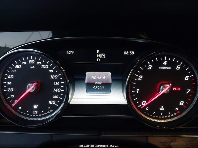 Mercedes-Benz E 300 2.0L I-4 DI, DOHC, VVT, TURBO, 241HP Rear Wheel Drive - автомобили, коли, обяви за нови и употребявани 6