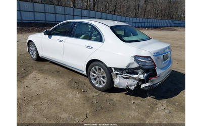 mercedes-benz-e-300-2-0l-i-4-di-dohc-vvt-turbo-241hp-rear-wheel-drive - 2