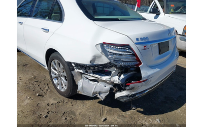 mercedes-benz-e-300-2-0l-i-4-di-dohc-vvt-turbo-241hp-rear-wheel-drive - 5