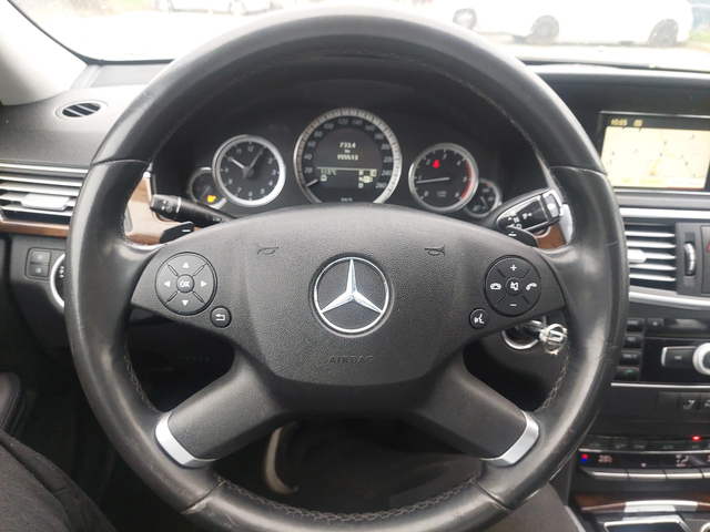Mercedes-Benz E 300 CDI AUTOMATIC - автомобили, коли, обяви за нови и употребявани 8