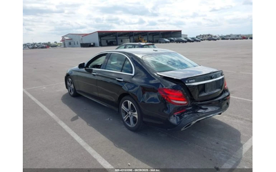 mercedes-benz-e-300 - 3