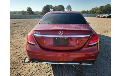 mercedes-benz-e-300 - 5