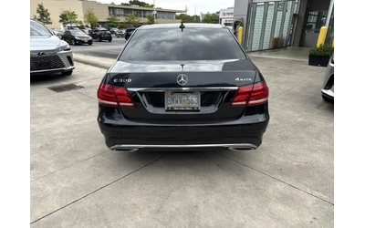 mercedes-benz-e-300 - 4