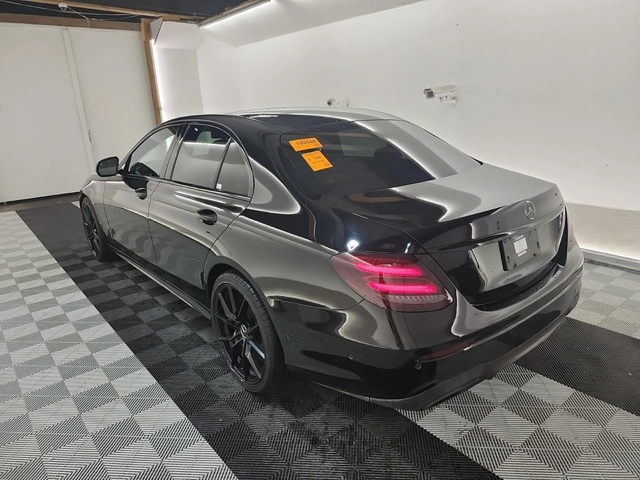 Mercedes-Benz E 300 Burmester* 360* AMG packet* Пано* - автомобили, коли, обяви за нови и употребявани 3