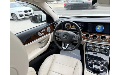 Mercedes-Benz E 300 AMG PKG* PANO * BURMESTER* - автомобили, коли, обяви за нови и употребявани 7