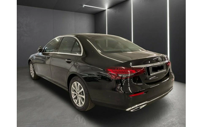 mercedes-benz-e-300 - 3