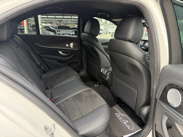 Mercedes-Benz E 300 DE#AMG STYLE#DESIGNO#ALCANTARA#DISTR#BURMESTER - автомобили, коли, обяви за нови и употребявани 13