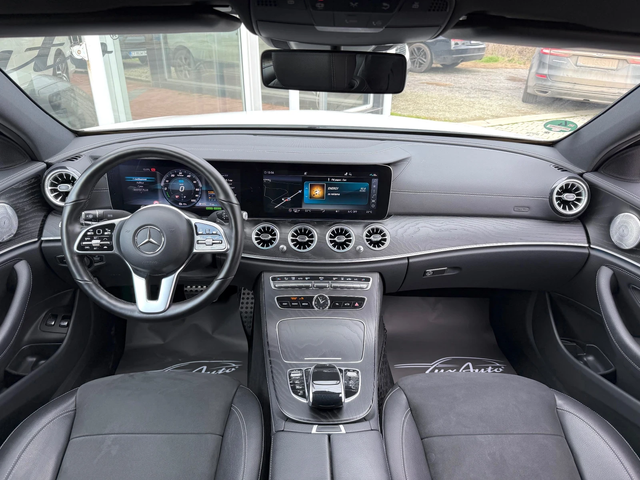 Mercedes-Benz E 300 DE#AMG STYLE#DESIGNO#ALCANTARA#DISTR#BURMESTER - автомобили, коли, обяви за нови и употребявани 7