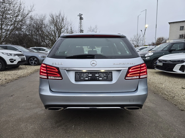 Mercedes-Benz E 300 2.2d 204к.с хибрид Топ състояние - автомобили, коли, обяви за нови и употребявани 5
