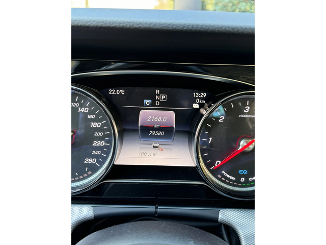 Mercedes-Benz E 300 DE - автомобили, коли, обяви за нови и употребявани 11