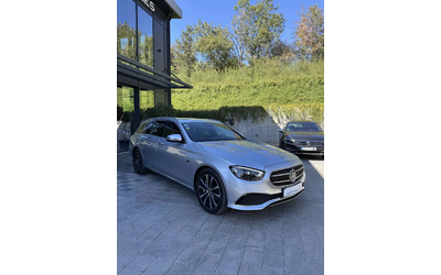 mercedes-benz-e-300 - 1