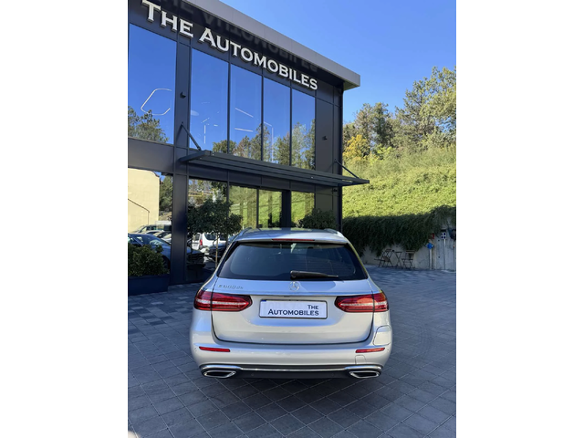 Mercedes-Benz E 300 - автомобили, коли, обяви за нови и употребявани 4