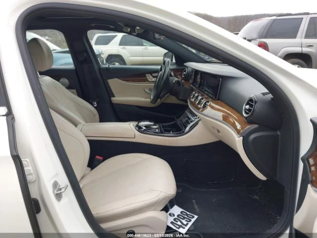 Mercedes-Benz E 300 AMG* PACK* 4MATIC* BURMESTER* 360КАМЕРА* - автомобили, коли, обяви за нови и употребявани 8