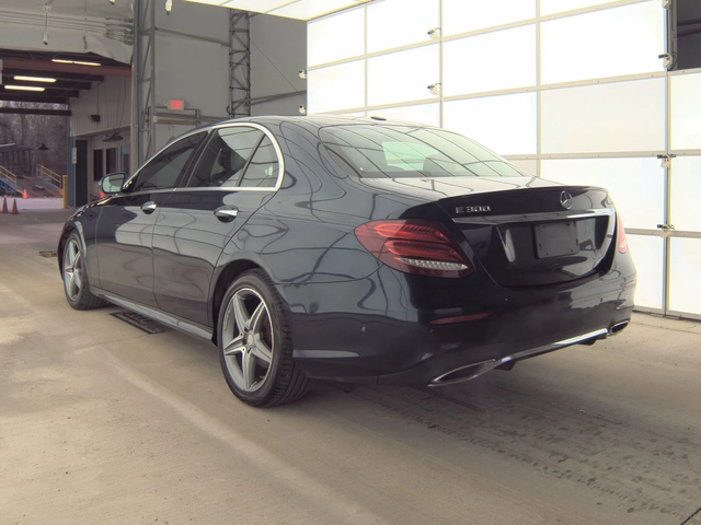 Mercedes-Benz E 300 AMG* PACK* 4MATIC* BURMESTER* МЪРТВА* ТОЧКА* МАСАЖ - автомобили, коли, обяви за нови и употребявани 3