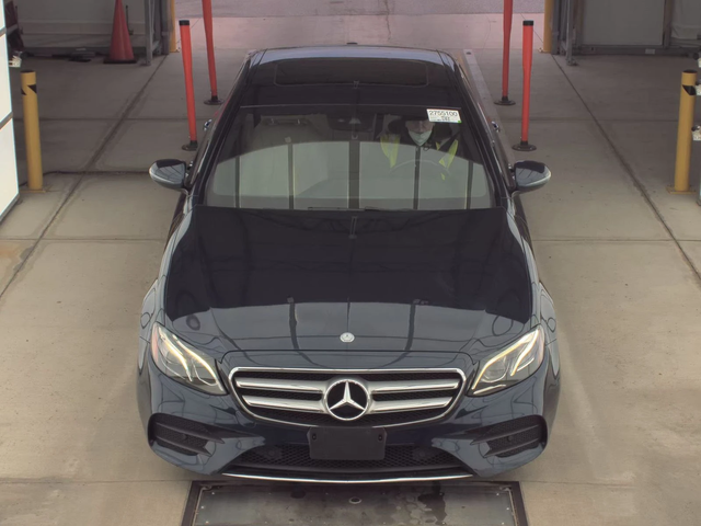 Mercedes-Benz E 300 AMG* PACK* 4MATIC* BURMESTER* МЪРТВА* ТОЧКА* МАСАЖ - автомобили, коли, обяви за нови и употребявани 6