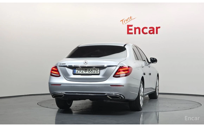 mercedes-benz-e-300 - 3