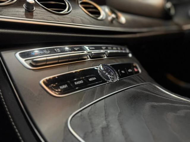 Mercedes-Benz E 300 4MATIC* АвтоКредит* (ЦЕНА ДО БГ) - автомобили, коли, обяви за нови и употребявани 9