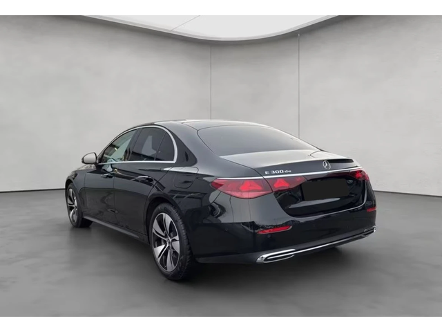 Mercedes-Benz E 300 de* Avantgarde* Digital Light* HuD* SoftClose - автомобили, коли, обяви за нови и употребявани 1