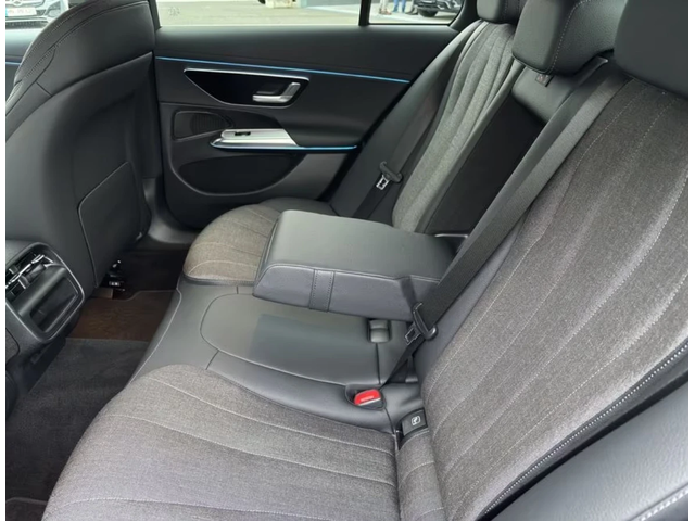 Mercedes-Benz E 300 de* Avantgarde* Digital Light* HuD* SoftClose - автомобили, коли, обяви за нови и употребявани 8