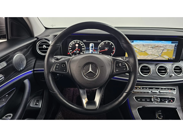 Mercedes-Benz E 300 AVANGARD* AMG PK* ОБДУХ* АМБИЕНТ* 2 КЛЮЧА* КРАЙНА - автомобили, коли, обяви за нови и употребявани 6