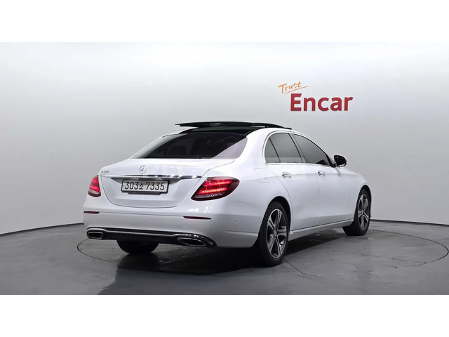 Mercedes-Benz E 300 2017* DIGITAL* HEAD-UP* AMBIENT* 9G* PANO* КРАЙНА - автомобили, коли, обяви за нови и употребявани 2