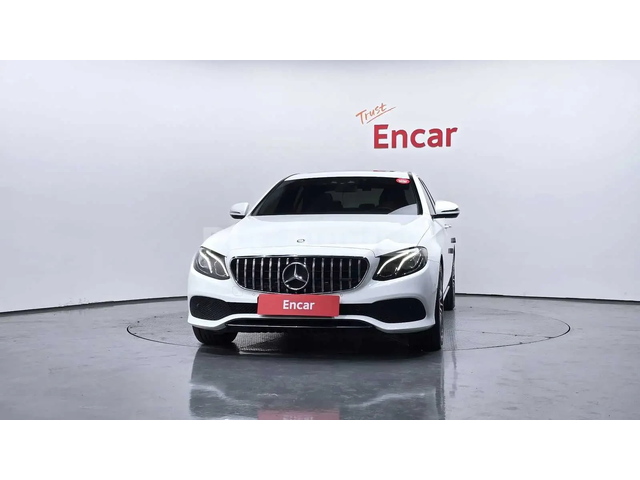 Mercedes-Benz E 300 4MATIC* DISTRONIC* BURMESTER* - автомобили, коли, обяви за нови и употребявани 1