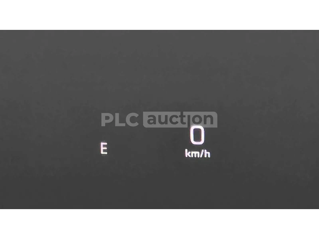 Mercedes-Benz E 300 4MATIC* DISTRONIC* BURMESTER* - автомобили, коли, обяви за нови и употребявани 4