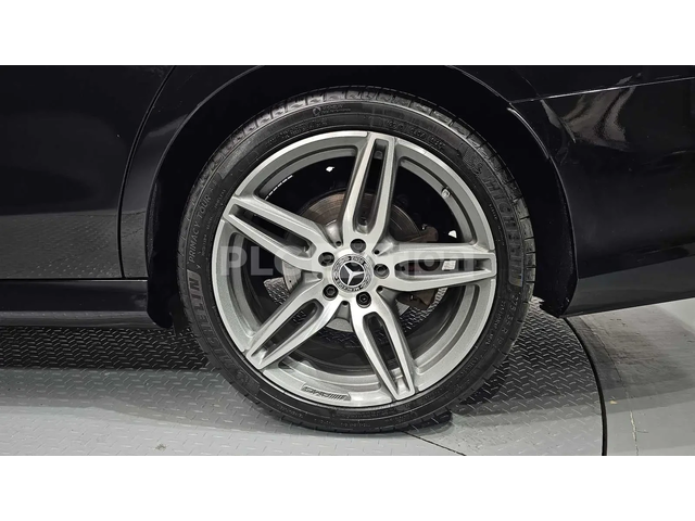 Mercedes-Benz E 300 | ПОДГРЕВ | ОБДУХВАНЕ | ПАНОРАМА | - автомобили, коли, обяви за нови и употребявани 4