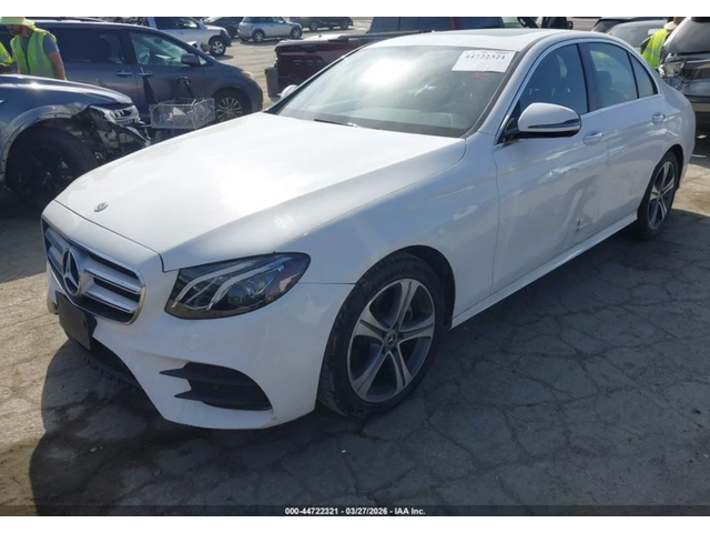 Mercedes-Benz E 300 АВТОКРЕДИТ* ЦЕНА БЕЗ АНАЛОГ* - автомобили, коли, обяви за нови и употребявани 1