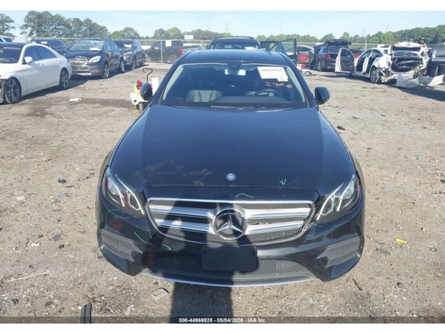 Mercedes-Benz E 300 АВТОКРЕДИТ* BURMASTER* ПОДГРЕВ* ОБДУХВАНЕ* - автомобили, коли, обяви за нови и употребявани 11