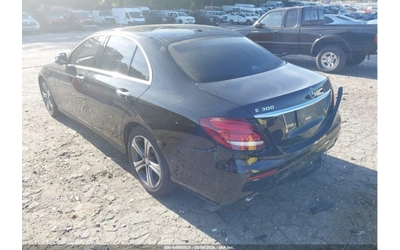 mercedes-benz-e-300 - 2