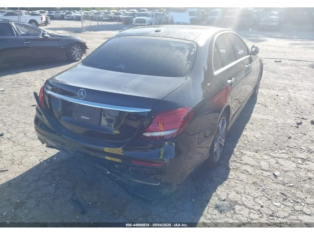 Mercedes-Benz E 300 АВТОКРЕДИТ* BURMASTER* ПОДГРЕВ* ОБДУХВАНЕ* - автомобили, коли, обяви за нови и употребявани 3