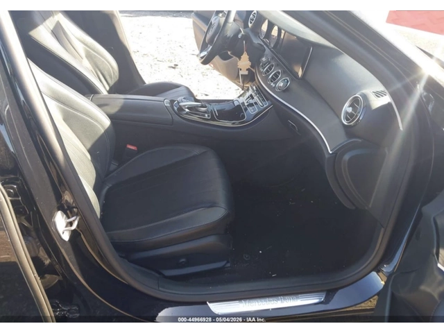 Mercedes-Benz E 300 АВТОКРЕДИТ* BURMASTER* ПОДГРЕВ* ОБДУХВАНЕ* - автомобили, коли, обяви за нови и употребявани 4