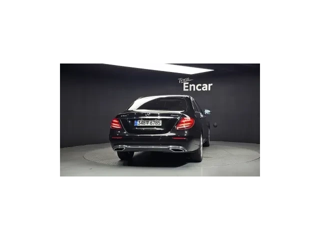 Mercedes-Benz E 300 E220d 4MATIC - Крайна цена до България!ЛИЗИНГ - автомобили, коли, обяви за нови и употребявани 3