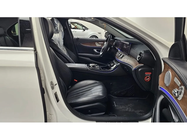 Mercedes-Benz E 300 BURMESTER / DISTRONIC / 360 КАМЕРИ / ОБДУХВАНЕ - автомобили, коли, обяви за нови и употребявани 10