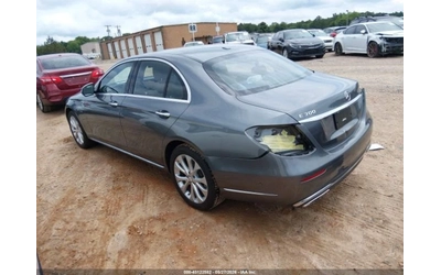 mercedes-benz-e-300 - 2