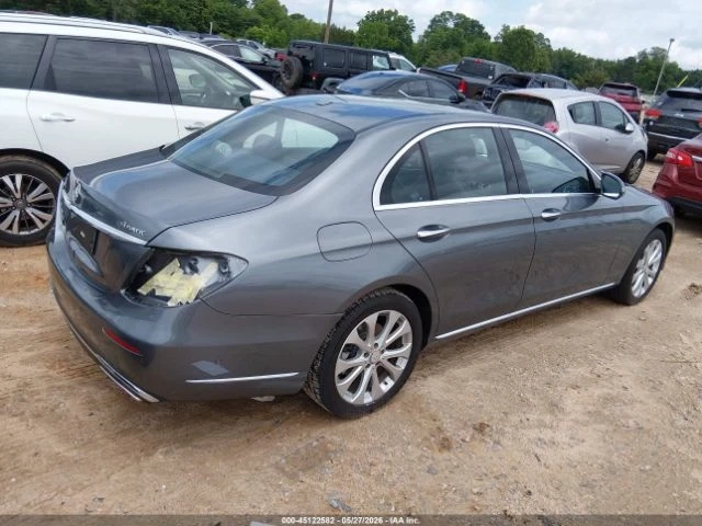 Mercedes-Benz E 300 4MATIC - автомобили, коли, обяви за нови и употребявани 3