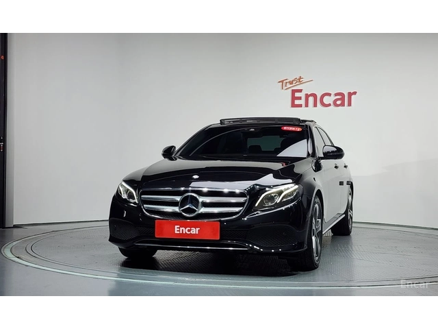 Mercedes-Benz E 300 ДИГИТАЛНО* ТАБЛО* ОБДУХВАНЕ* ПОДГРЕВ* ОБДУХВАНЕ* К - автомобили, коли, обяви за нови и употребявани 2