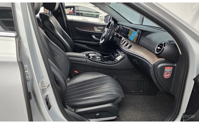 Mercedes-Benz E 300 ДИГИТАЛНО* ТАБЛО* ОБДУХВАНЕ* ХЕДЪП* 360КАМЕРА* - автомобили, коли, обяви за нови и употребявани 13